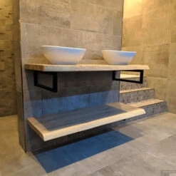 Badkamermeubel BWS Woodstone Twee Bovenbladen Met Boomstamkant 160 Cm (met Beugels En Waskommen) -SEALSKIN Winkel badkamermeubel bws woodstone twee bovenbladen met boomstamkant 160 cm detail1